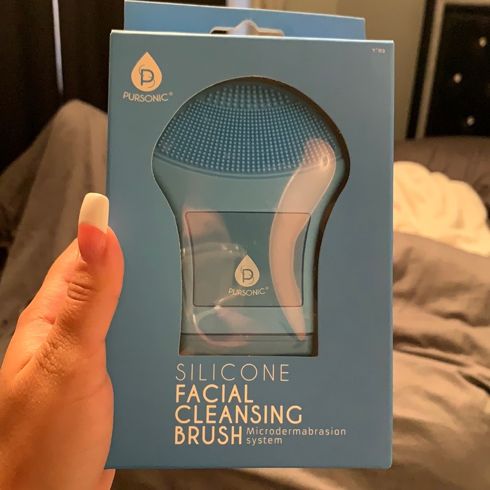 Pursonic silicone facial cleansing brush